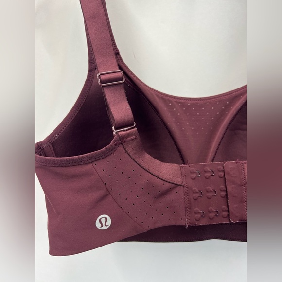Lululemon Run Times High Support Sports Bra Size 34D Color Burgundy - Picture 5 of 12